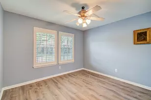 3027 Terrace Hills Ln, Houston, TX 77007 - Photo 13