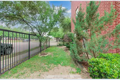 3027 Terrace Hills Lane, Houston, TX 77007 - Photo 7