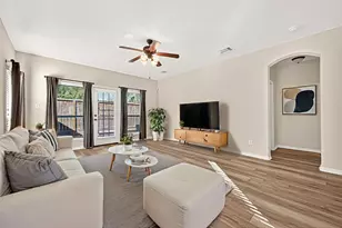 11010 N Bakerwood Dr S, Houston, TX 77064 - Photo 9