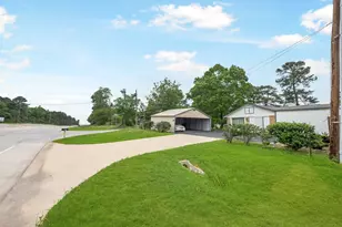 10192 Fm 1097 Road W, Willis, TX 77318 - Photo 9