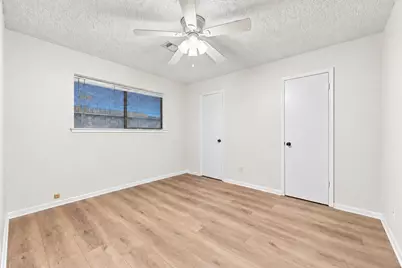 4306 Longhorn Drive, Baytown, TX 77521 - Photo 11