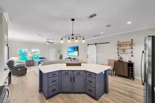 978 Sue Dr, Port Bolivar, TX 77650 - Photo 39