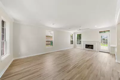 18 Hawkseye Place, The Woodlands, TX 77381 - Photo 11