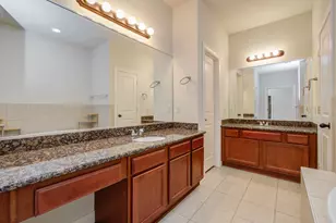 10205 Brooktree Dr, Houston, TX 77043 - Photo 15