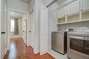10205 Brooktree Dr, Houston, TX 77043 - Photo 13