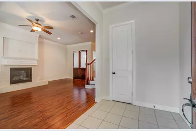 10205 Brooktree Drive, Houston, TX 77043 - Photo 5