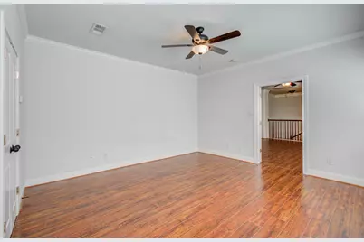 10205 Brooktree Drive, Houston, TX 77043 - Photo 27