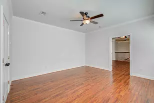 10205 Brooktree Dr, Houston, TX 77043 - Photo 27
