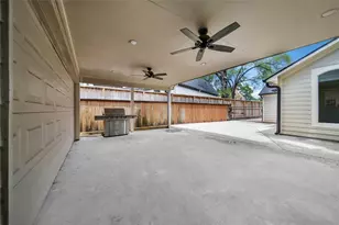 1583 Sue Barnett Dr, Houston, TX 77018 - Photo 17