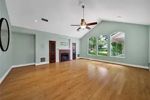1583 Sue Barnett Dr, Houston, TX 77018 - Photo 11