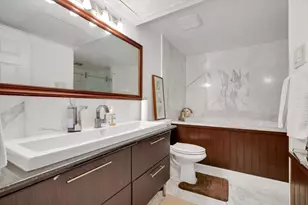 2224 S Piney Point Rd, Houston, TX 77063 - Photo 25