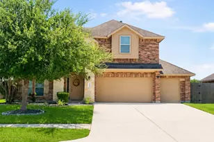 11722 Eagle Ridge Dr, Mont Belvieu, TX 77535 - Photo 1