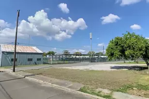 0 W Nazro St, Baytown, TX 77520 - Photo 1