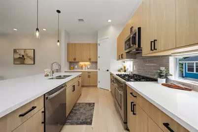 2505 N Macgregor Way, Houston, TX 77004 - Photo 15