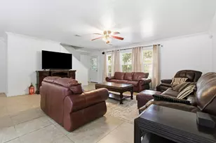 11702 Silent Elm St, Houston, TX 77044 - Photo 3