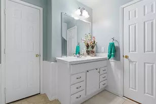 11702 Silent Elm St, Houston, TX 77044 - Photo 7