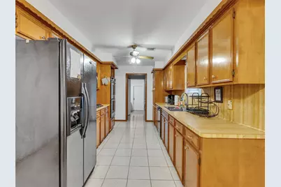 4002 Thistledown Drive, Pasadena, TX 77504 - Photo 11