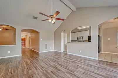 911 Bent Sail, League City, TX 77573 - Photo 7