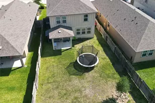 7010 Silverleaf Oak St, Conroe, TX 77304 - Photo 5