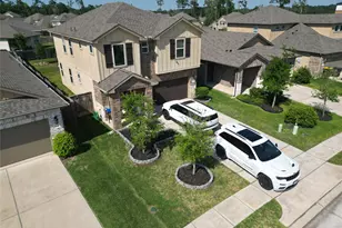 7010 Silverleaf Oak St, Conroe, TX 77304 - Photo 3