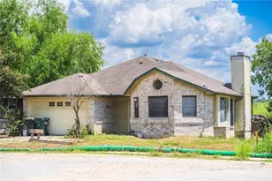 1169 Lago Vista St, San Marcos, TX 78666 - Photo 1