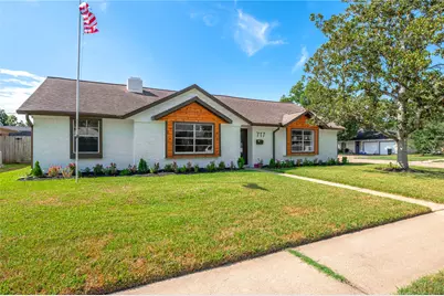 717 Yale Lane, Deer Park, TX 77536 - Photo 1