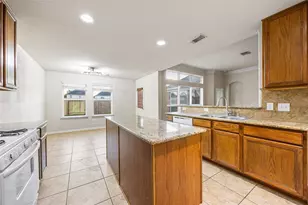 15410 Redbud Dale Ct, Cypress, TX 77429 - Photo 11