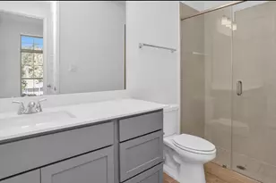 211 Sierra Strm Ln, Conroe, TX 77304 - Photo 5