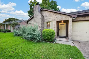 3107 Pecan Point Dr, Sugar Land, TX 77478 - Photo 5