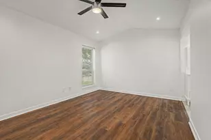 12500 Brookglade Cir, Houston, TX 77099 - Photo 21