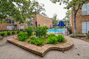 2121 Fountain View Dr, Houston, TX 77057 - Photo 19