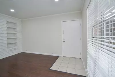 2121 Fountain View Drive #D50, Houston, TX 77057 - Photo 13