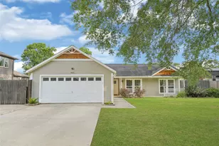 9611 Pinehurst St, Baytown, TX 77521 - Photo 1
