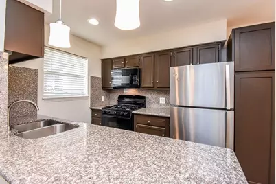 1404 Welch Street #2, Houston, TX 77006 - Photo 9
