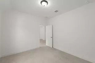 406 Nocturne Rdg Dr, Conroe, TX 77318 - Photo 37