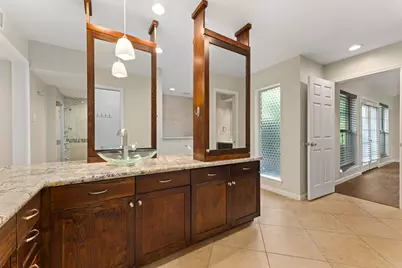 219 Big Hollow Lane, Houston, TX 77042 - Photo 19
