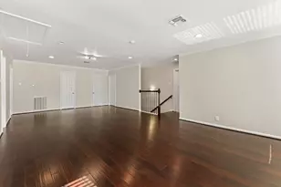 219 Big Hollow Ln, Houston, TX 77042 - Photo 27