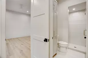 8935 Pado St, Houston, TX 77055 - Photo 45