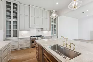 7203 Tickner St, Houston, TX 77055 - Photo 17