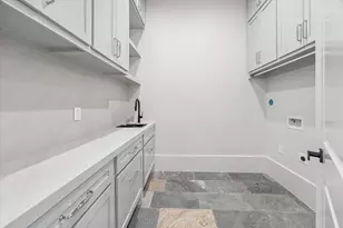 7203 Tickner St, Houston, TX 77055 - Photo 39