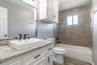 725 10th Street, Dickinson, TX 77539 - Photo 21