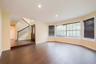 2039 Shorewood Ln, Sugar Land, TX 77479 - Photo 9