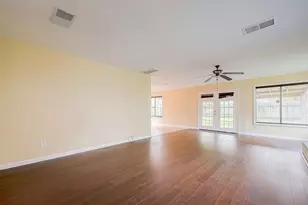 2039 Shorewood Ln, Sugar Land, TX 77479 - Photo 13