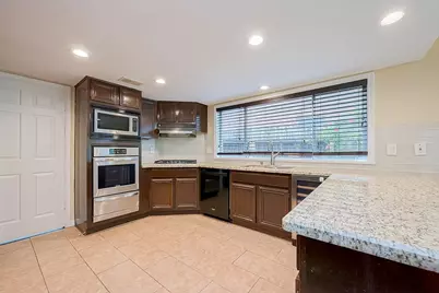 2039 Shorewood Lane, Sugar Land, TX 77479 - Photo 19