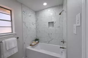 8708 W Fox Rd, Orange, TX 77632 - Photo 7