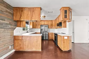 2201 Bluebonnet Blvd, Brenham, TX 77833 - Photo 9