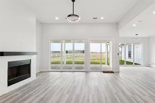 5766 Ward Bend Rd, Sealy, TX 77474 - Photo 7