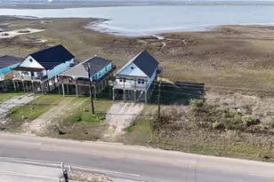 1743 Bluewater Hwy, Surfside Beach, TX 77541 - Photo 25