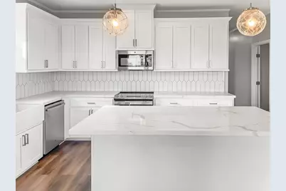 1743 Bluewater Highway, Surfside Beach, TX 77541 - Photo 9