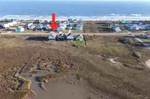 1743 Bluewater Hwy, Surfside Beach, TX 77541 - Photo 3